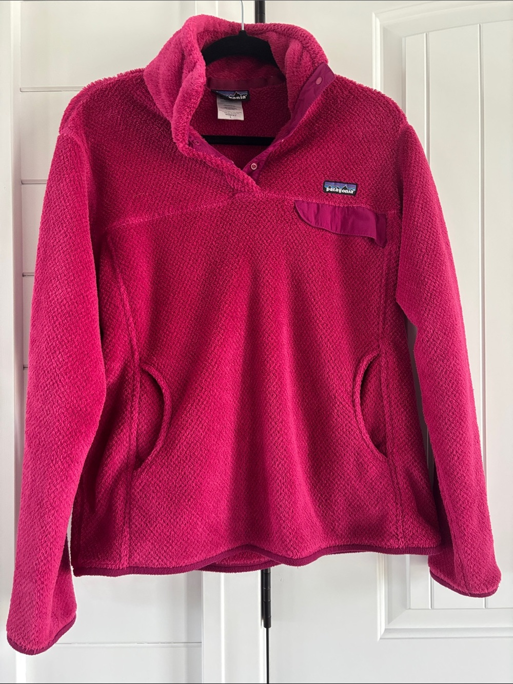 Patagonia Women’s Fleece Pullover - Bright Pink
